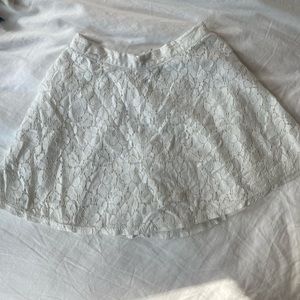 coquette white flower mini skirt 🌷